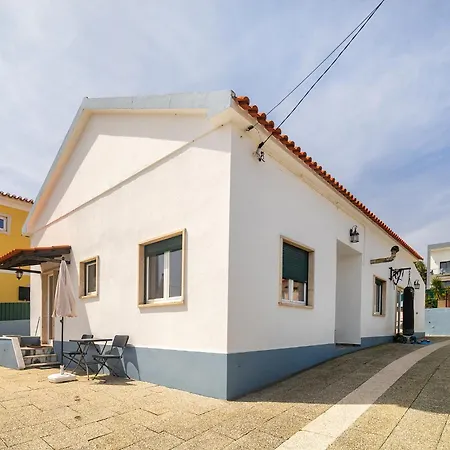 Whome Sea Breeze House With Pool & Bbq In Ericeira בית נופש